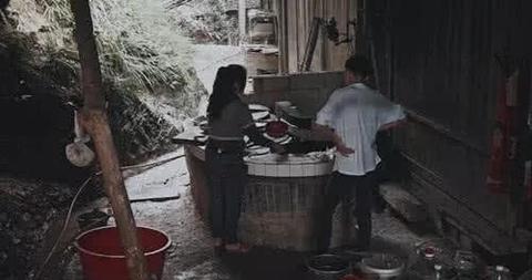 孩子做饭怎么发朋友圈的文案（赞美孩子动手能力的优美句子警句）