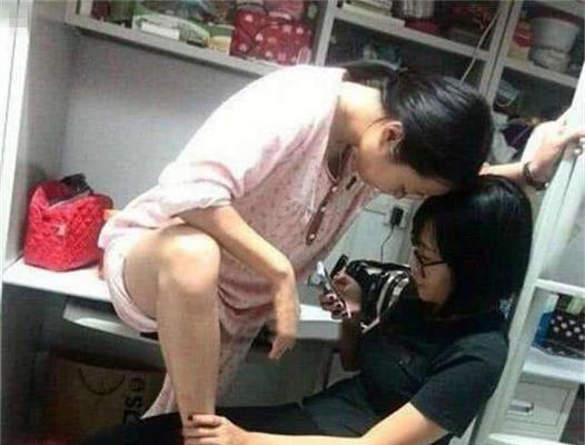闲的幽默说说（一个人在家的幽默句子好句）