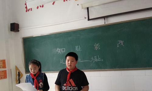 赞美校园生活丰富多彩的句子（关于校园生活的好句好段文案）