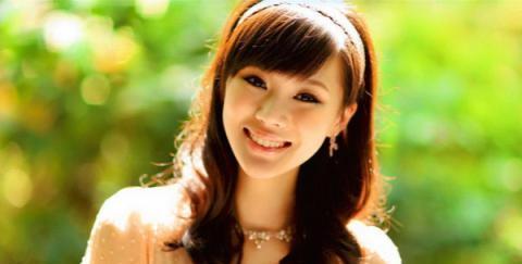 摘抄关于美女的句子（《美女之魅》）