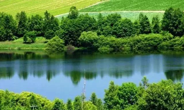 描写美丽风景的短句（美丽风景：追寻自然的美好）