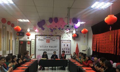 我因坚持而精彩作文（《成长的美妙旅程——因坚持而精彩》）