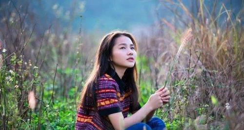有关关于人生波折的句子的好句摘抄（三：人生中的收获不是成功，而是成长。在我们经历挫折和困难的时候，我们会变得更加成熟和智慧。）