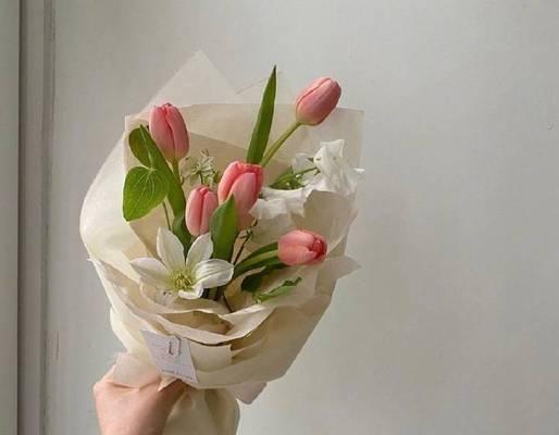 有关于花的唯美句子（花开如梦，唯美心情）