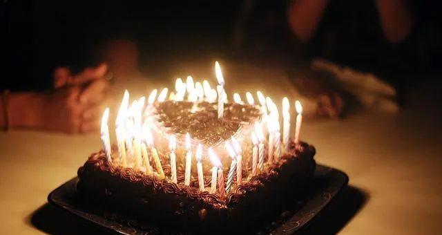 生日短句十个字内霸气（用唯美短句诠释人生）