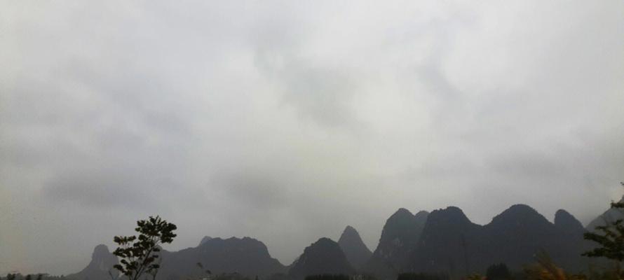 一直在路上作文500字（《一个人的旅程，却不孤独》）