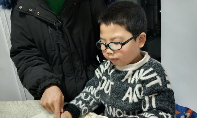 关于学会感恩作文（《感恩而生》）