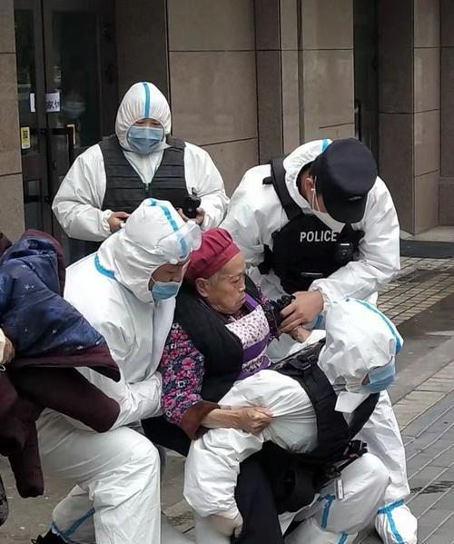 中秋抗疫情的句子正能量（抗疫期间暖心中秋节祝福语）