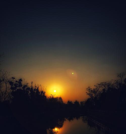 关于看夕阳的说说（看夕阳西下的心情句子）