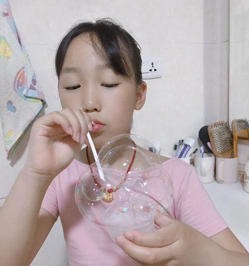 吹泡泡的优秀作文（《泡泡人生》）