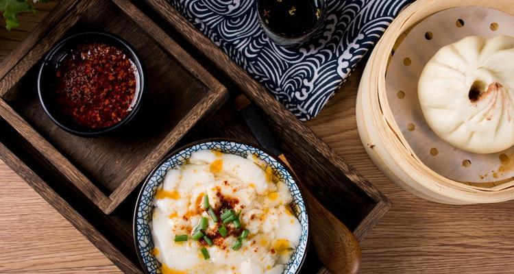 赞美美食的经典语录（赞美美食的句子）