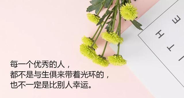 关于感恩发朋友圈句子（用唯美短句表达内心的感激之情）