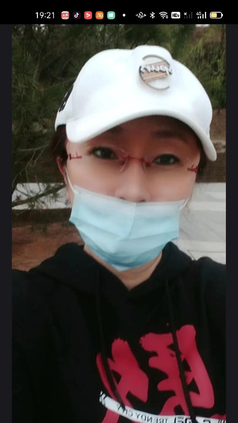 疫情不回家怎么说（抖音里的春节）