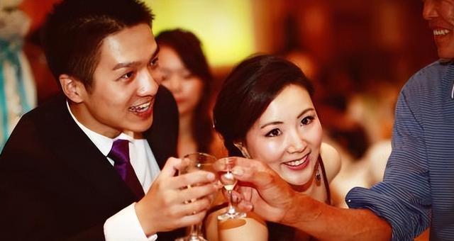 过年敬酒时如何说祝福语？有哪些传统祝福语推荐？