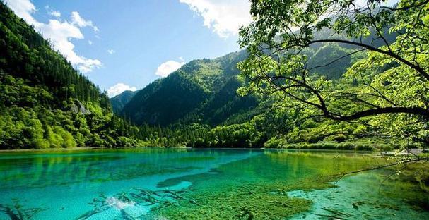 如何用唯美句子形容风景如画的美景？