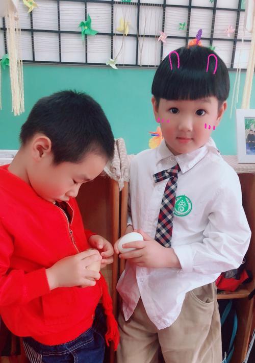 立夏拼蛋壳作文怎么写？（《立夏拼蛋壳作文》）